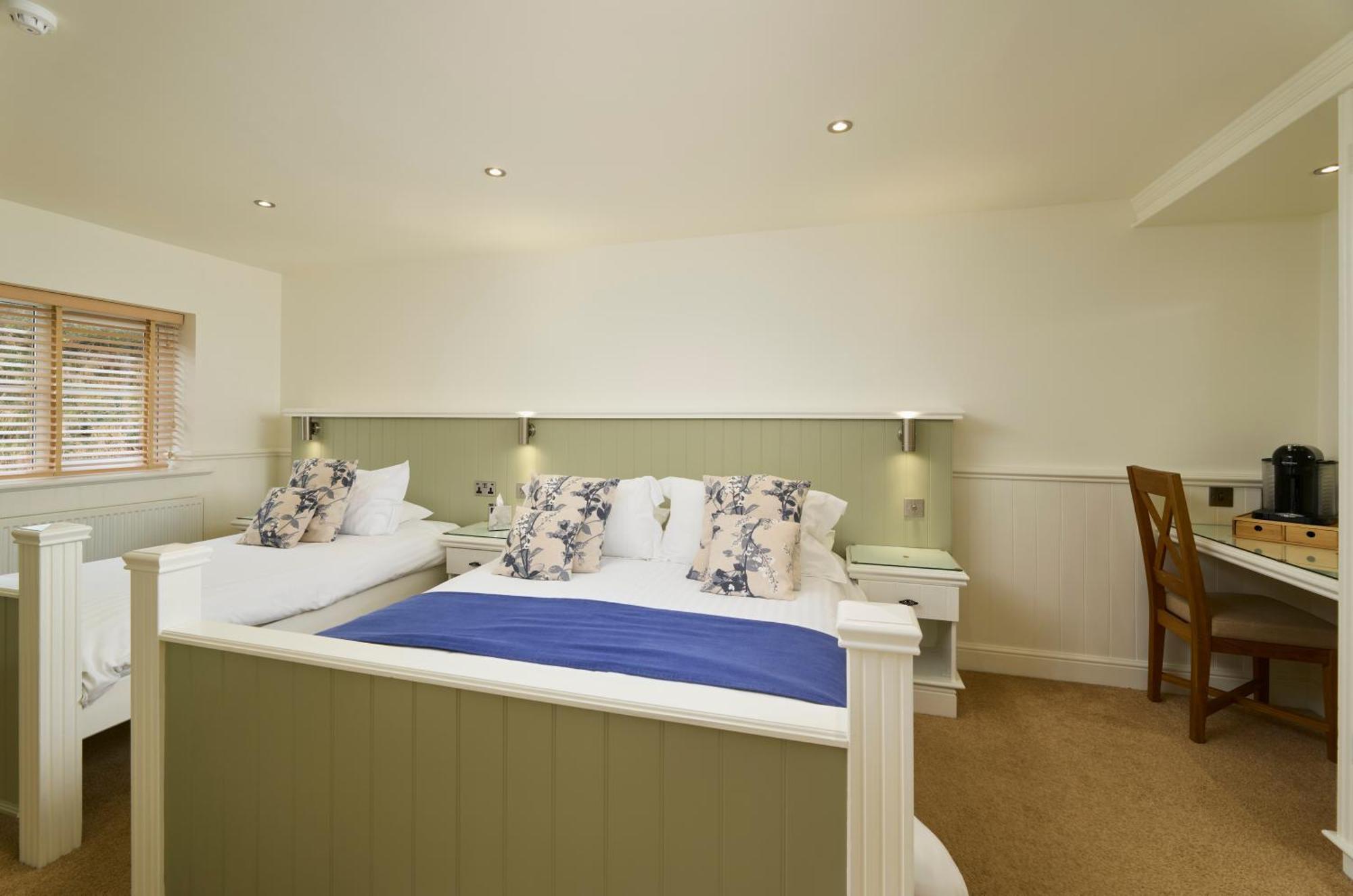 The Cricket Inn Beesands Экстерьер фото