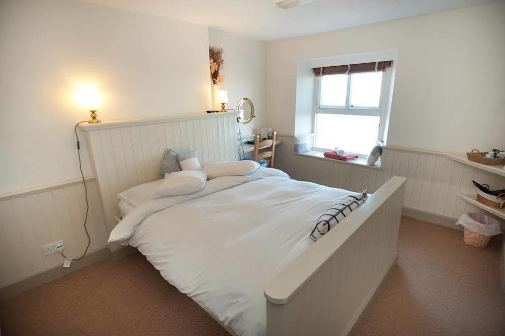The Cricket Inn Beesands Экстерьер фото
